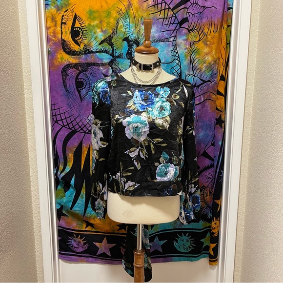 🌈 Amazing open back floral blouse - Picture 2 of 11